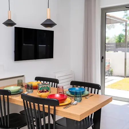 La Lucciola Hotel de apartamente