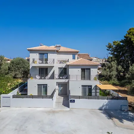 La Lucciola Hotel de apartamente Lefkáda